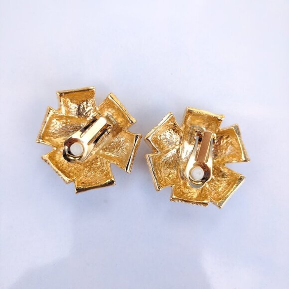Vintage Avon 1980's Gold Tone Statement Clip On Earrings Star Cross Textured - Picture 4 of 6